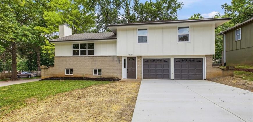 1530 NW 67TH Street, Kansas City, MO 64118
