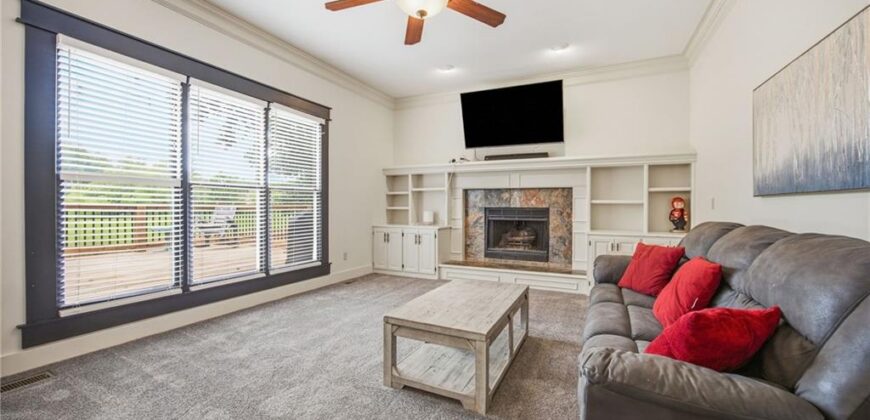 6220 N Indiana Avenue, Kansas City, MO 64119