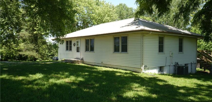 14701 Tillman Road, Smithville, MO 64089