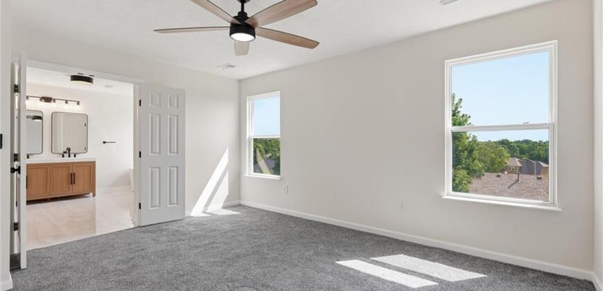 8547 N Robinhood Avenue, Kansas City, MO 64154