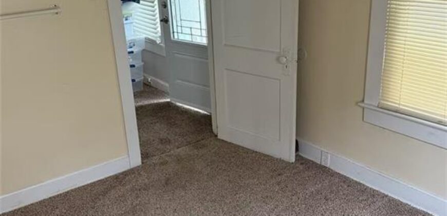 1219 E 24 Avenue, North Kansas City, MO 64116