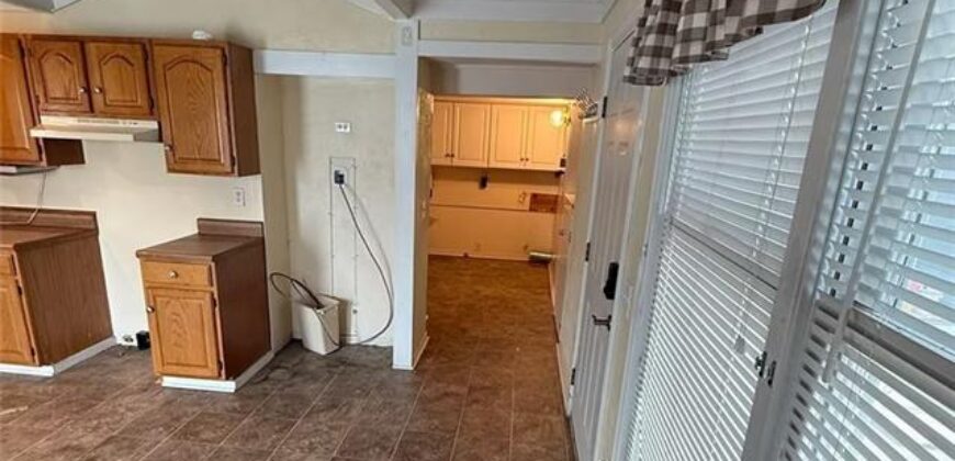 1219 E 24 Avenue, North Kansas City, MO 64116
