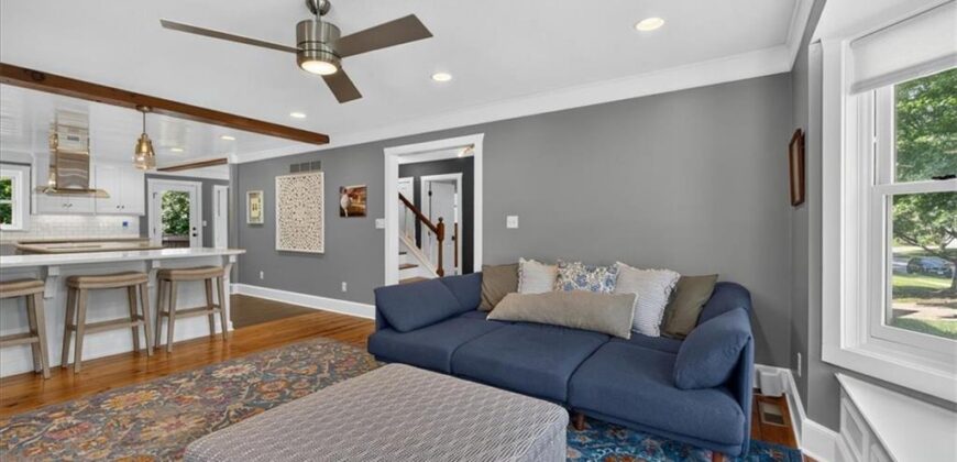 606 Camelot Drive, Liberty, MO 64068