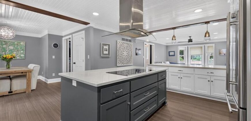 606 Camelot Drive, Liberty, MO 64068