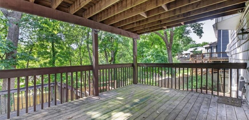 606 Camelot Drive, Liberty, MO 64068