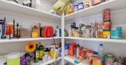7370 Griffey Street, Parkville, MO 64152
