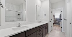 7370 Griffey Street, Parkville, MO 64152