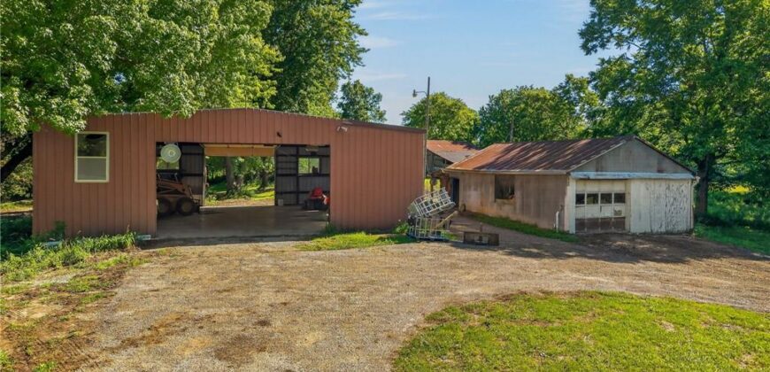 13424 Henson Road, Holt, MO 64048