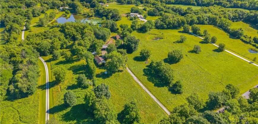 13424 Henson Road, Holt, MO 64048