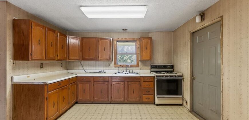 13424 Henson Road, Holt, MO 64048