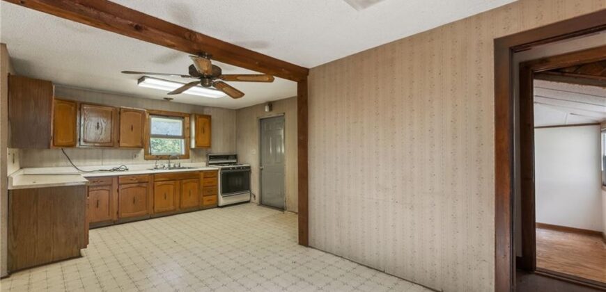 13424 Henson Road, Holt, MO 64048