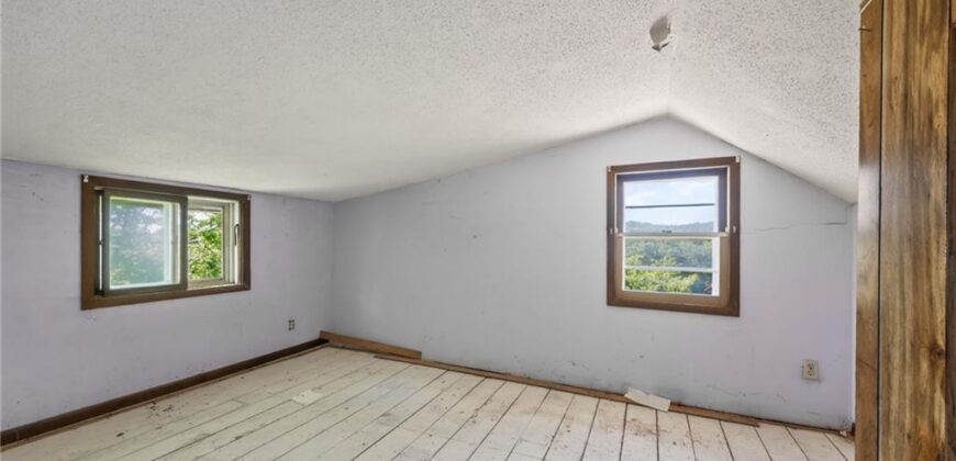 13424 Henson Road, Holt, MO 64048