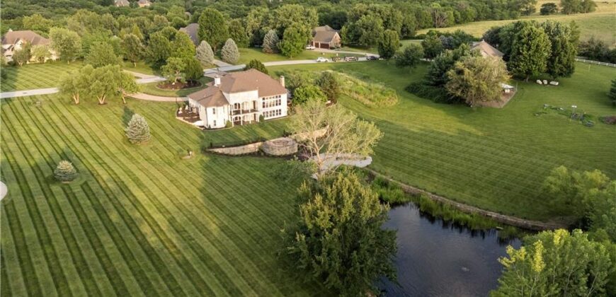 15614 Quail Ridge Drive, Smithville, MO 64089