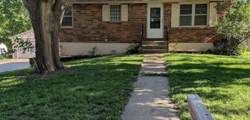 712 NE 113 Terrace, Kansas City, MO 64155