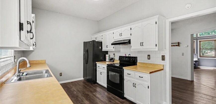 1409 NW 63rd Street, Kansas City, MO 64118