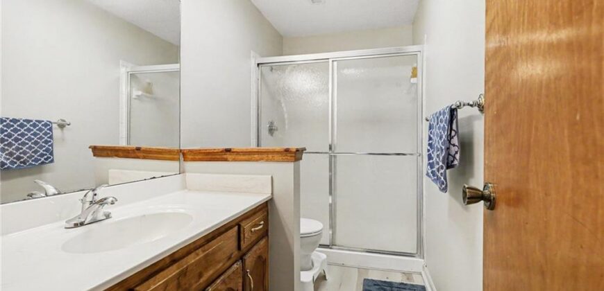 1409 NW 63rd Street, Kansas City, MO 64118