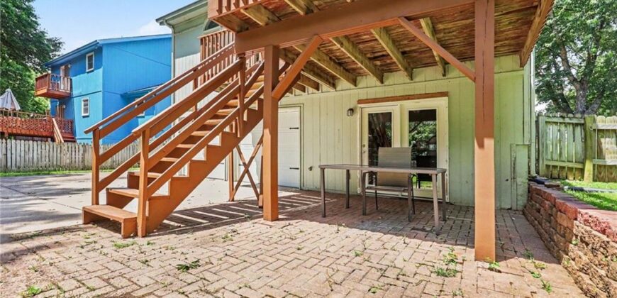 1409 NW 63rd Street, Kansas City, MO 64118