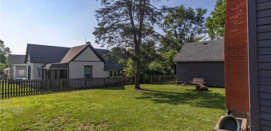 128 E Brown Street, Liberty, MO 64068