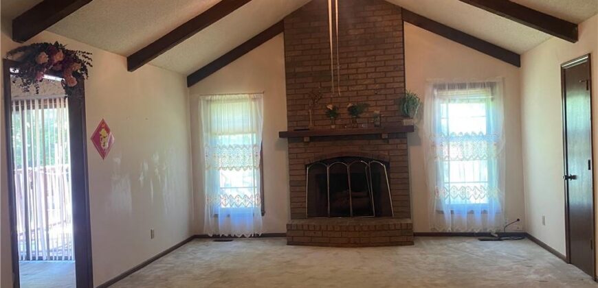 8108 N Serene Avenue, Kansas City, MO 64152