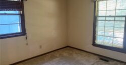8108 N Serene Avenue, Kansas City, MO 64152