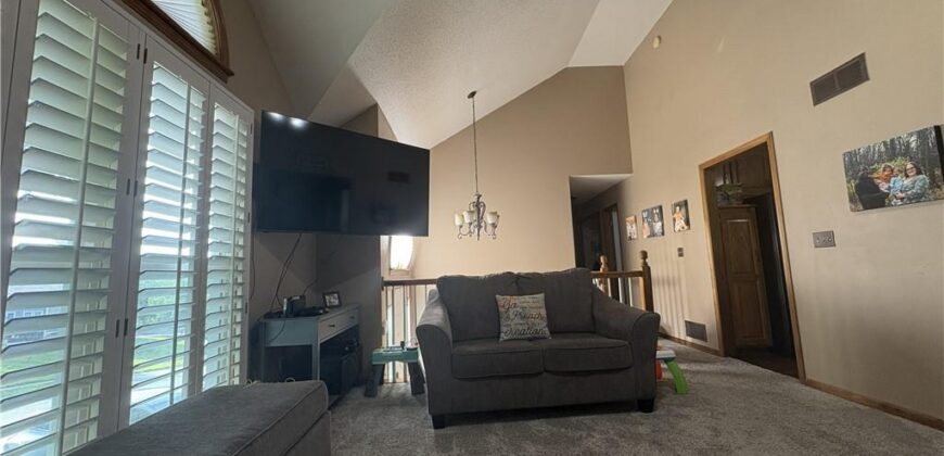 7933 N WYOMING Court, Kansas City, MO 64118