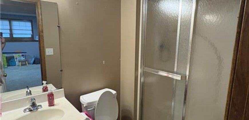 7933 N WYOMING Court, Kansas City, MO 64118