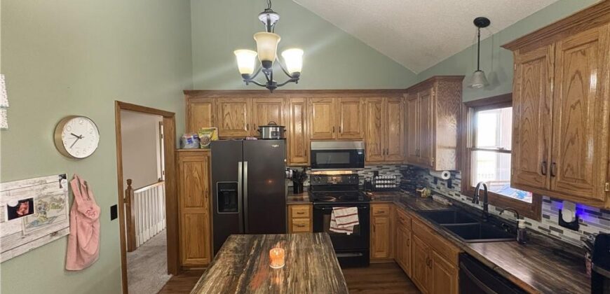7933 N WYOMING Court, Kansas City, MO 64118