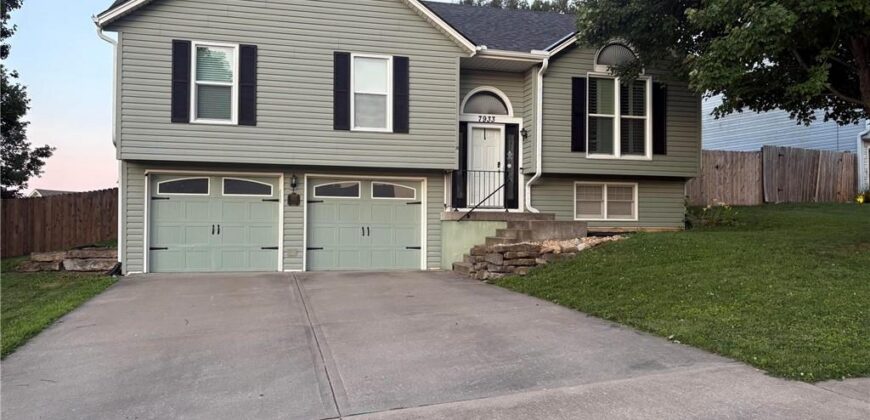 7933 N WYOMING Court, Kansas City, MO 64118