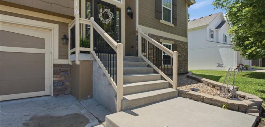 319 Tamera Drive, Kearney, MO 64060
