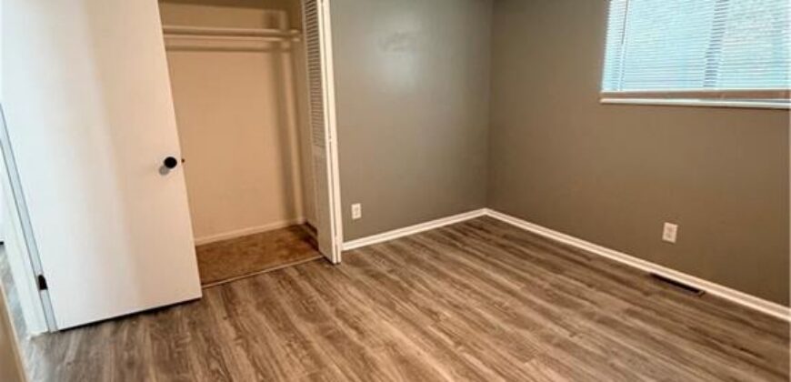 3521 N College Street, Kansas City, MO 64117