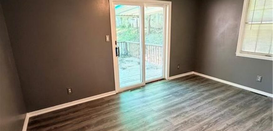 3521 N College Street, Kansas City, MO 64117