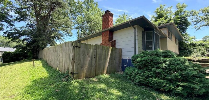 3521 N College Street, Kansas City, MO 64117