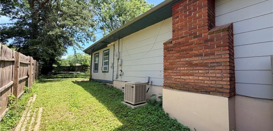 3521 N College Street, Kansas City, MO 64117