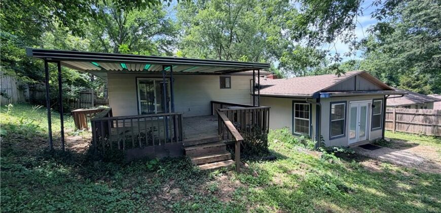 3521 N College Street, Kansas City, MO 64117