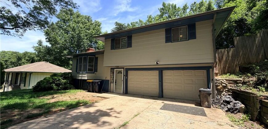 3521 N College Street, Kansas City, MO 64117
