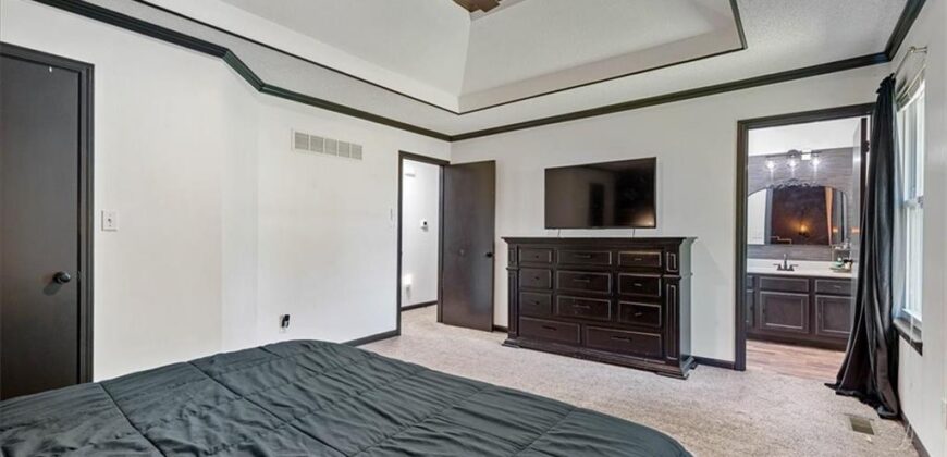 114 NW 114th Terrace, Kansas City, MO 64155