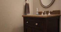 10202 NW RIVER HILLS Drive, Parkville, MO 64152