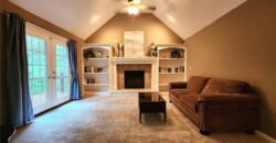 10202 NW RIVER HILLS Drive, Parkville, MO 64152