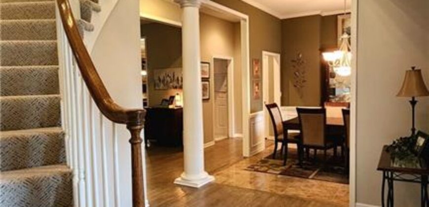 10202 NW RIVER HILLS Drive, Parkville, MO 64152