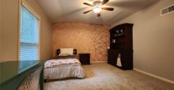 10202 NW RIVER HILLS Drive, Parkville, MO 64152