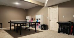 10202 NW RIVER HILLS Drive, Parkville, MO 64152