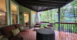 10202 NW RIVER HILLS Drive, Parkville, MO 64152