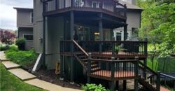 10202 NW RIVER HILLS Drive, Parkville, MO 64152