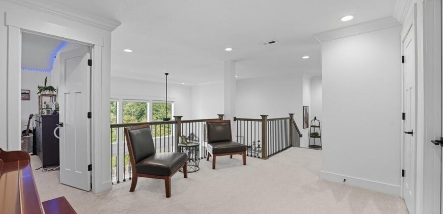 11218 N Michigan Avenue, Kansas City, MO 64155