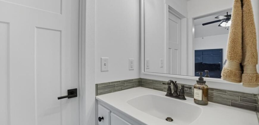 11218 N Michigan Avenue, Kansas City, MO 64155