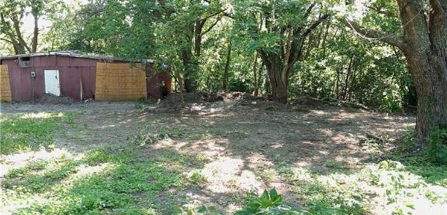 9404 Stillhouse Road, Liberty, MO 64068