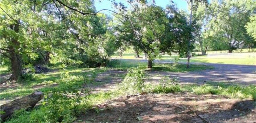 9404 Stillhouse Road, Liberty, MO 64068