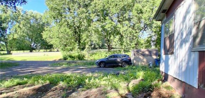 9404 Stillhouse Road, Liberty, MO 64068