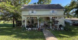 411 E 2nd Street, Dearborn, MO 64439
