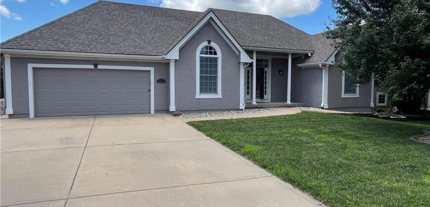 2113 Bradford Place, Excelsior Springs, MO 64024